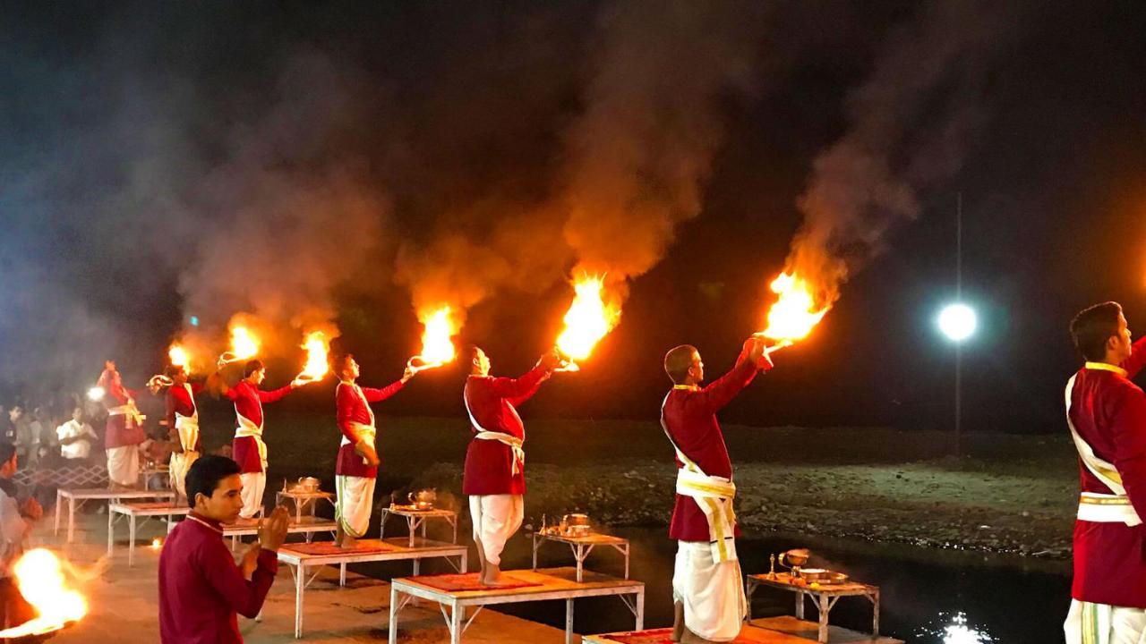Inde Reva Resort Rishikesh リシケーシュ エクステリア 写真