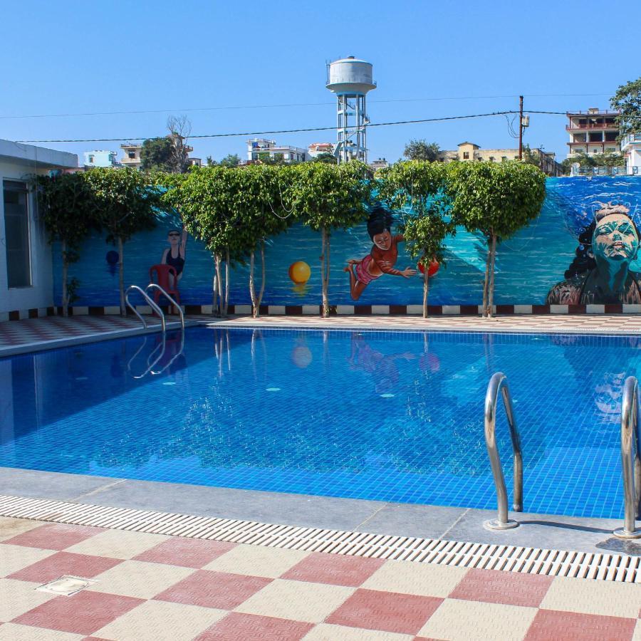 Inde Reva Resort Rishikesh リシケーシュ エクステリア 写真